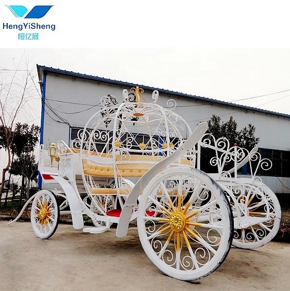 Royal Luxury Wedding Carriage Manufacturer/Electric Four Wheels White Cinderella Pumpkin Horse carriage