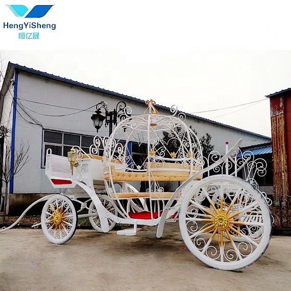 Royal Luxury Wedding Carriage Manufacturer/Electric Four Wheels White Cinderella Pumpkin Horse carriage