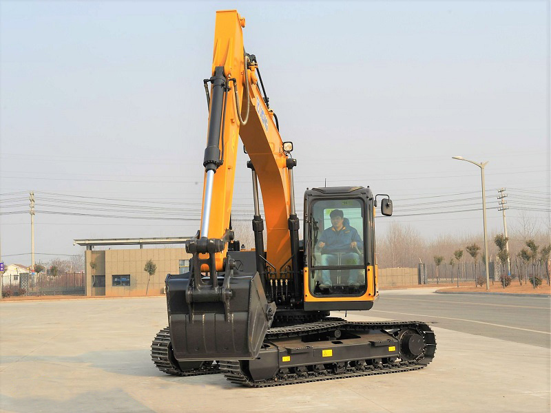 XCMG Official 13 tons Used Excavator XE135B  for sales