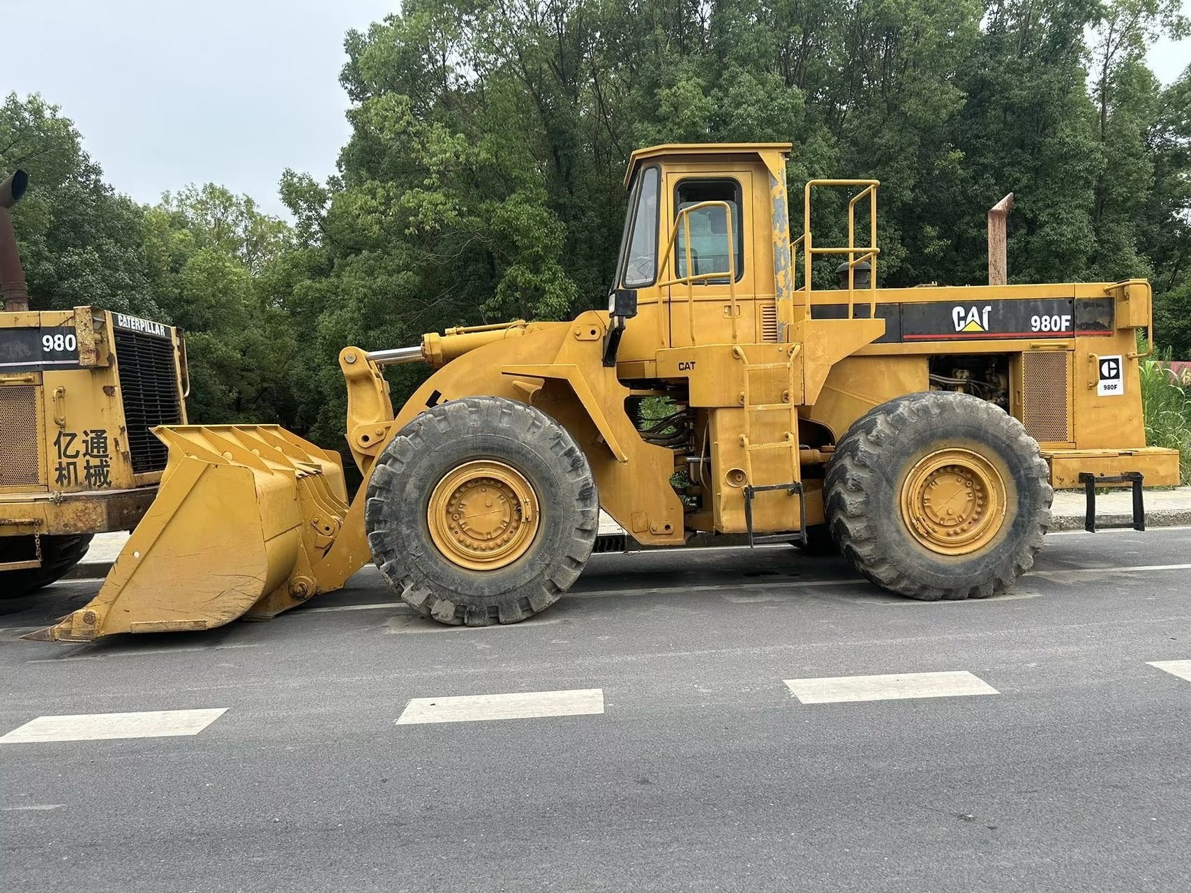 High-quality Cat CAT980F cat980h cat966h large second-hand loader Japanese original machine stock is on sale.