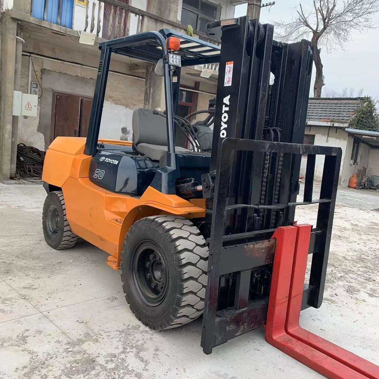 Used fork lift diesel Toyota 5ton forklift FD50 second hand toyota FD50 forklift 5ton original Japan Used lift truck 5 ton