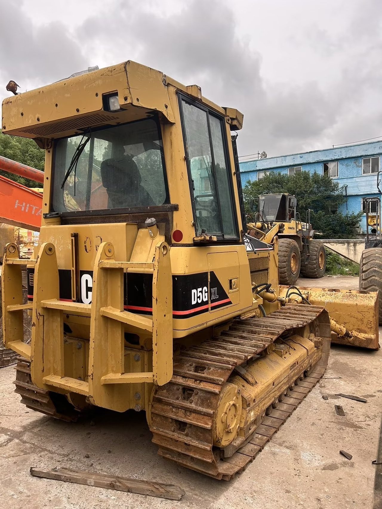 Used small bulldozer cat d5g mini dozer for sale used cheap cat d3 d4 d5 mini crawler dozers for sale bulldozer