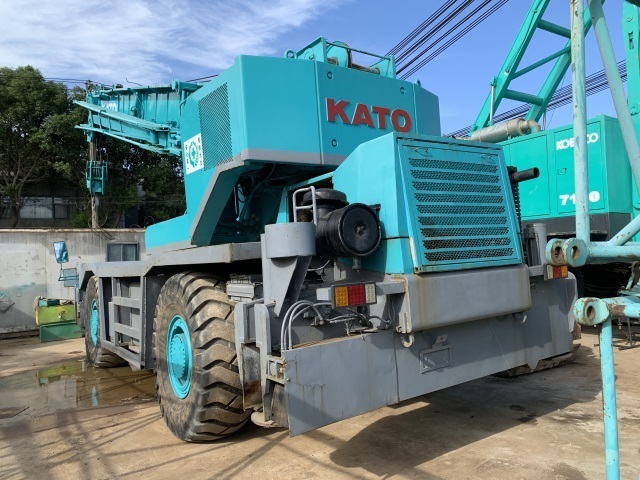 Good Price Japan Used Rough Terrain Crane 50 Tons KATO KR50H SS500 For Sale