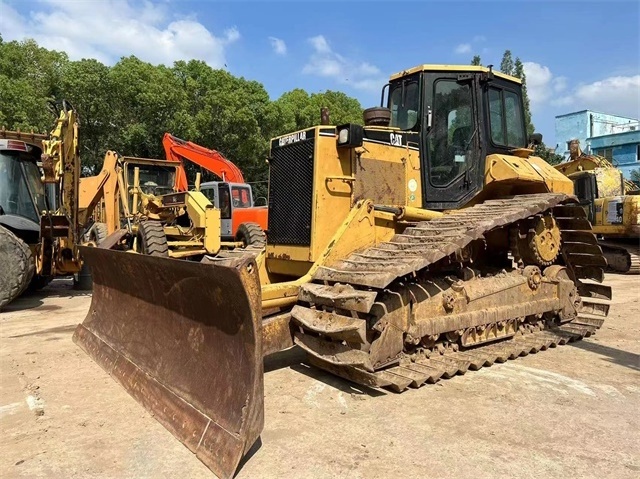 Almost New D5K caterpillar used d5 bulldozer original cat d5k d5h d5g d5d d5m mini crawler bulldozer for sale