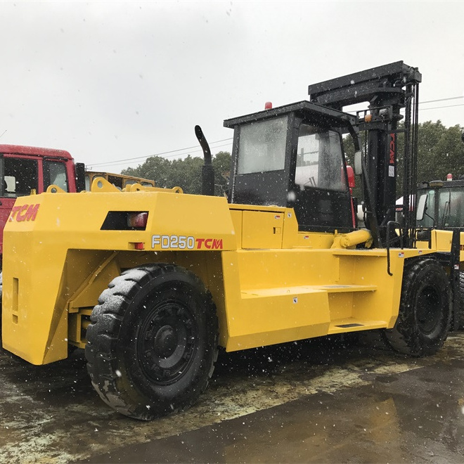 made in Japan TCM FD250 diesel 25 tons second hand forklift on sale