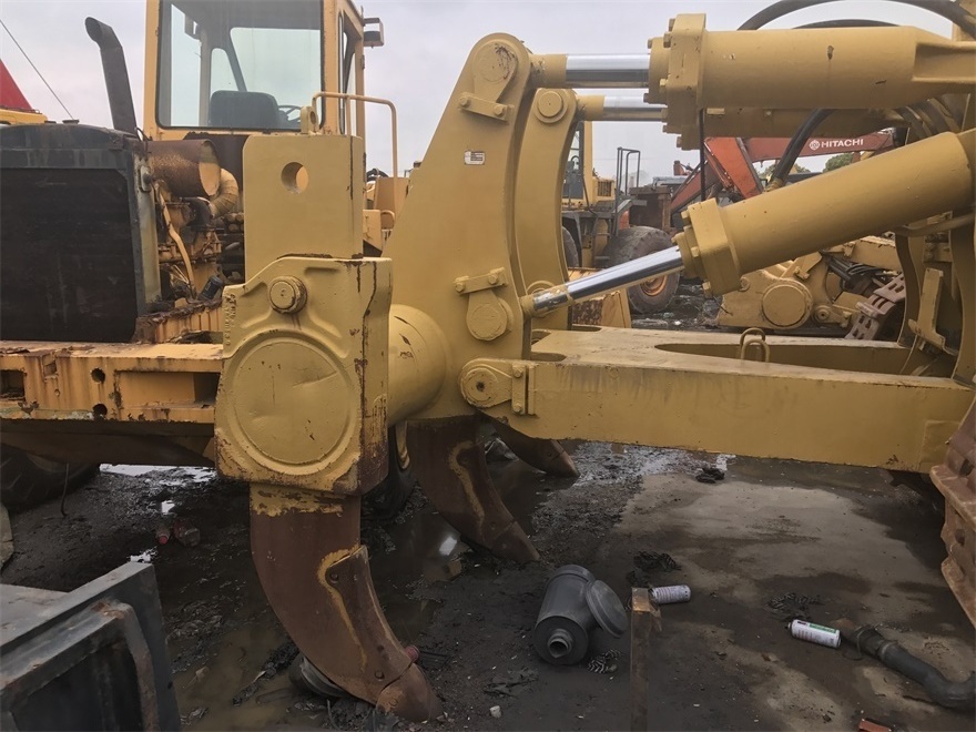 tractor made in Japan Komatsu D355A-5 high quality used crawler bulldozer