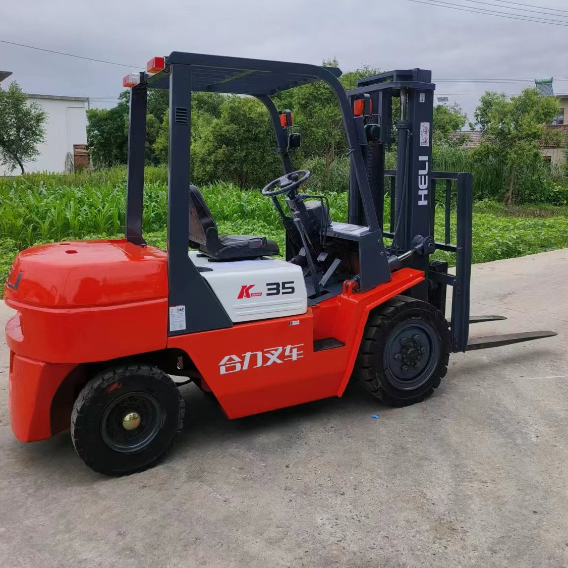 HELI K35 3.5 ton 3500kg Diesel Forklift Truck with Side Shift and Solid Tyres Side loader Mini Forklift Price for Brand New