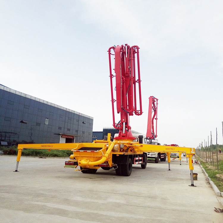 XCMG truck-mounted concrete pump HB48K 48m China truck mounted concrete pump for sale