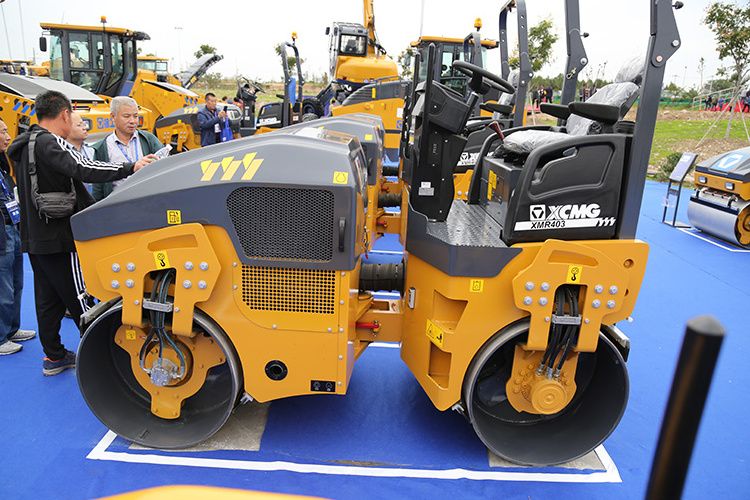 XCMG XMR403 4 ton double drum vibratory road roller price