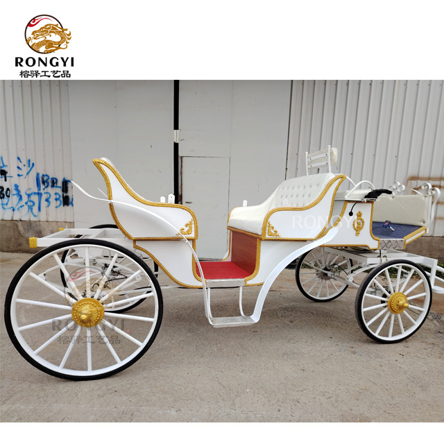 Newest beautiful Cinderella horse carriage/Luxury electric pumpkin coach/horse wagons for tourism and photo