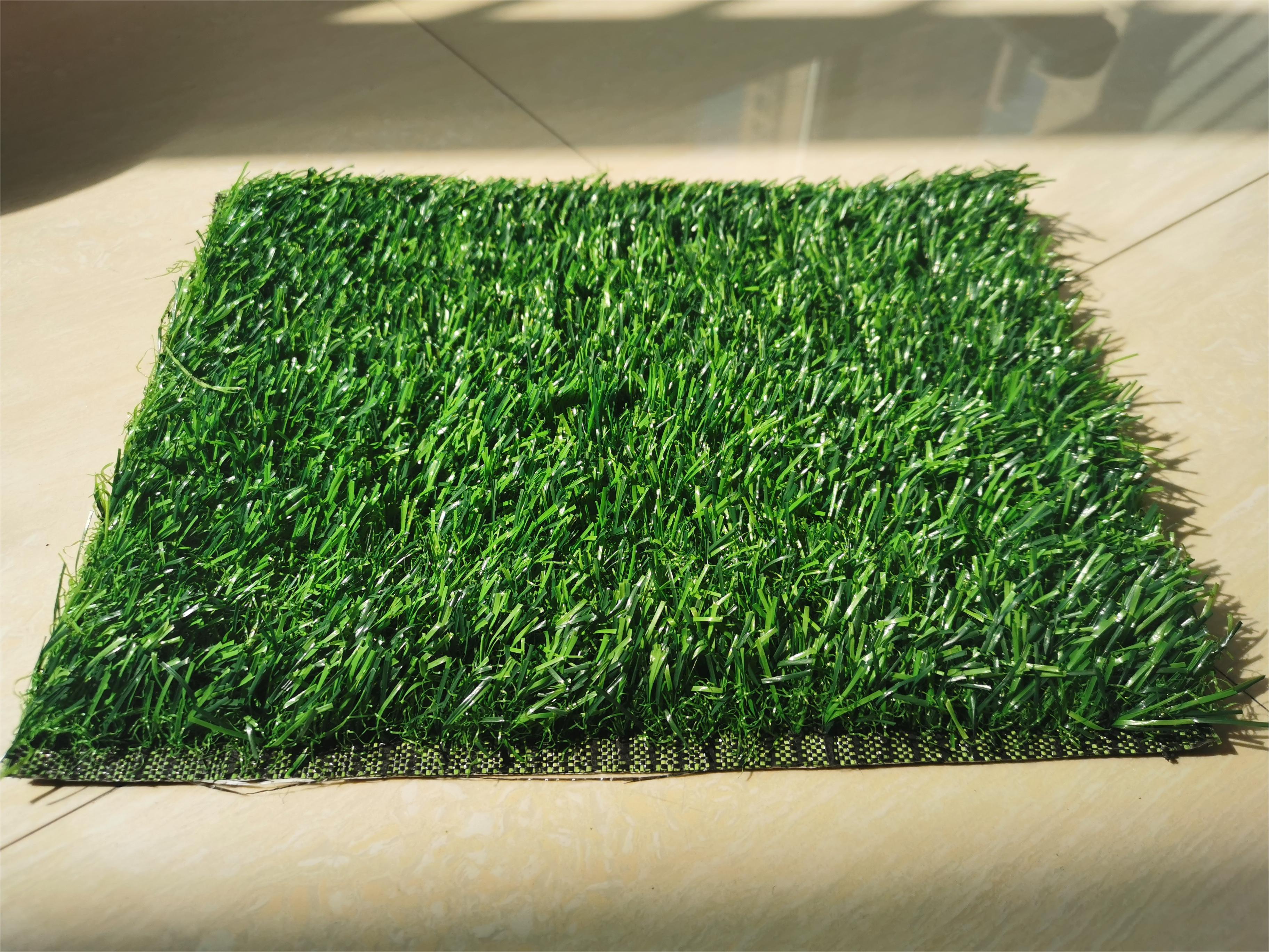 Factory Price Grass Carpet Artificial Turf Amusement Park Equipment For Sale