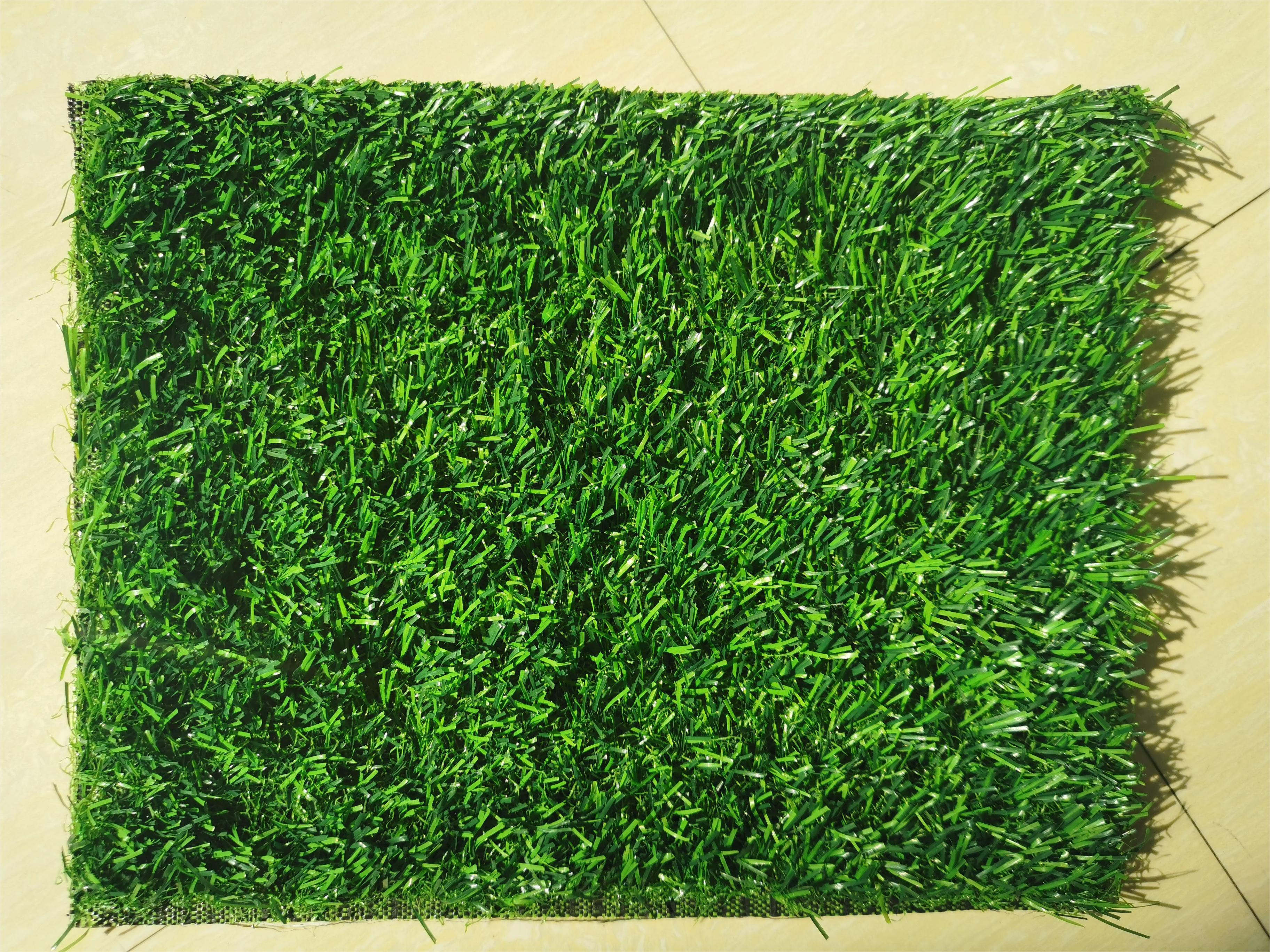 Factory Price Grass Carpet Artificial Turf Amusement Park Equipment For Sale