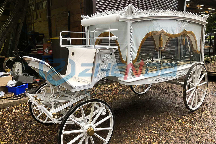 Antique Horse Drawn European Hearse for Sale Victorian Glass Covered King Funeral Carriage Brisbane Black Horse Drawn Hearse