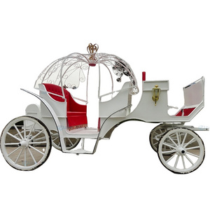 Manufacturer Direct Selling Custom Pumpkin Carriage Christmas Exhibition Coach Electric Fashion Four Wheels Carriage For Sale