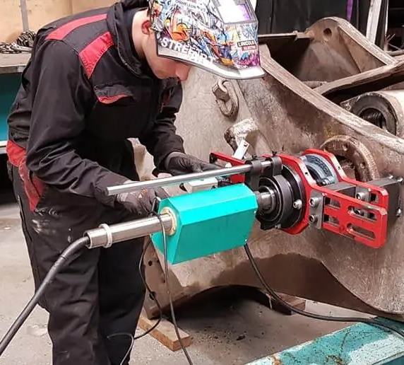 XDEM Portable Auto Bore Welder for Repair Excavator, Construction Machinery, etc.