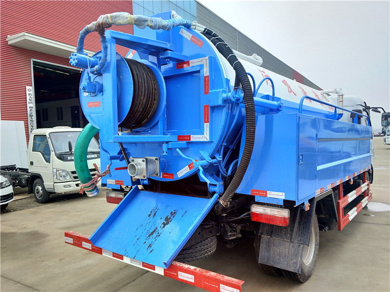 China supplier Foton vacuum sewage suction truck 12000 liters10000L  septic tank sewer cleaning