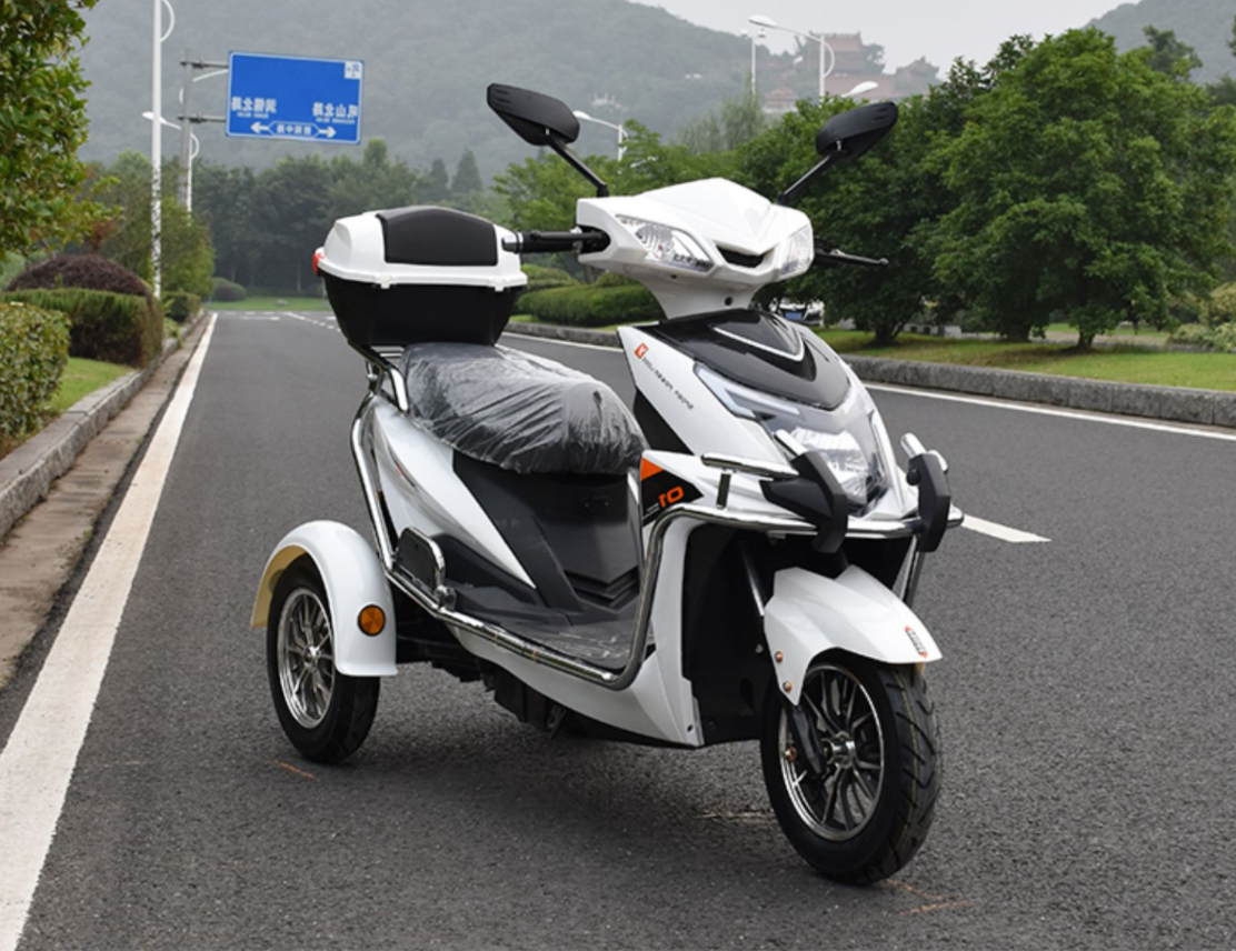 2020 cheap Chinese 3 Wheels Adults 650w electric scooter tricycle e motos scooters for 2 people