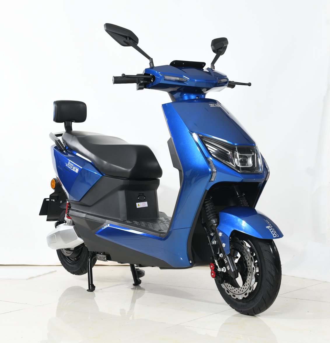 Cheap CKD 2000w motor bike electric mobility e scooter spare parts to India