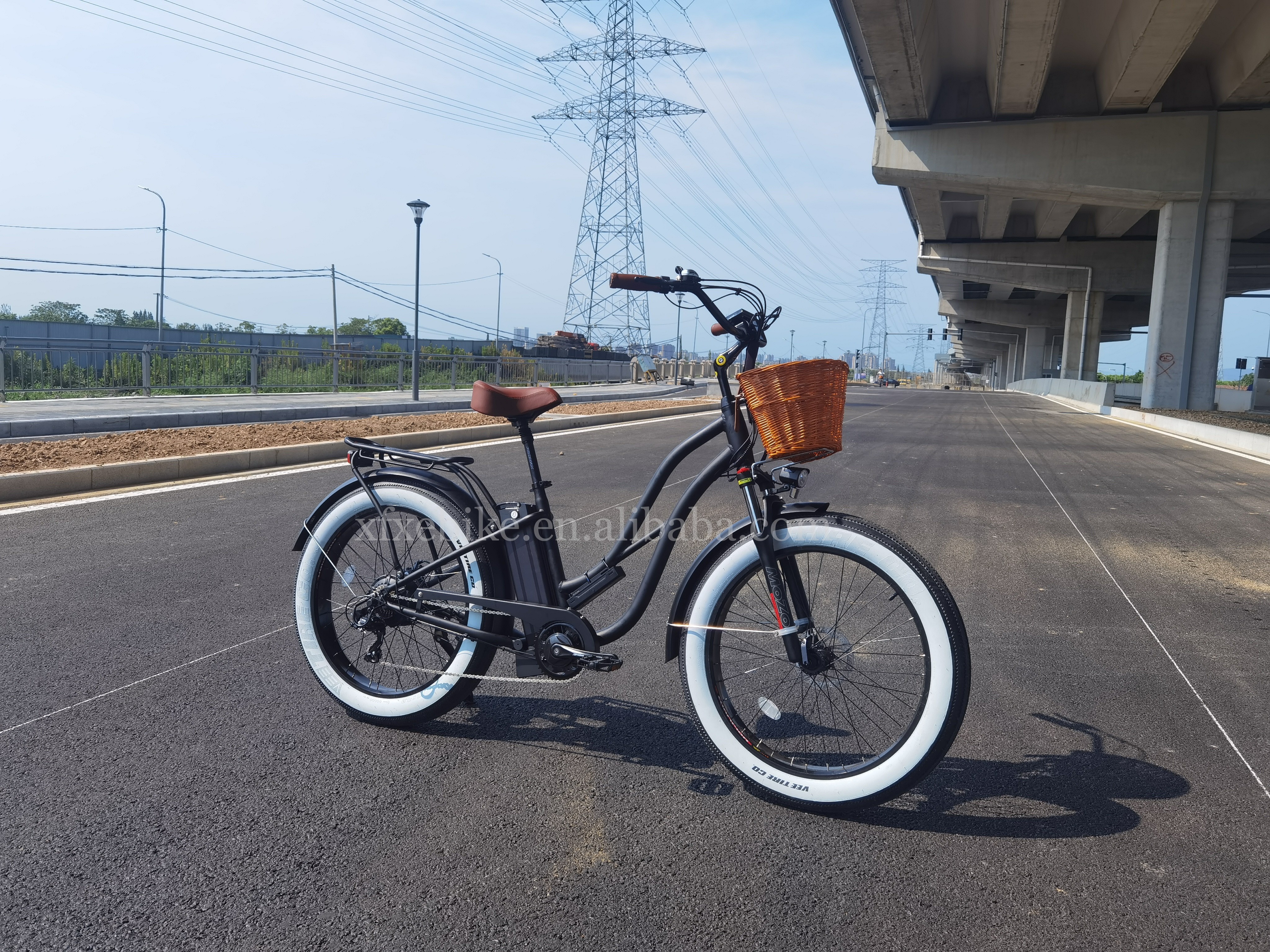 2022 City EBike 750W Rear Motor 26 inch * 4.0 Fat Tire Bicycle Step Through Beach Cruiser Electric Bike