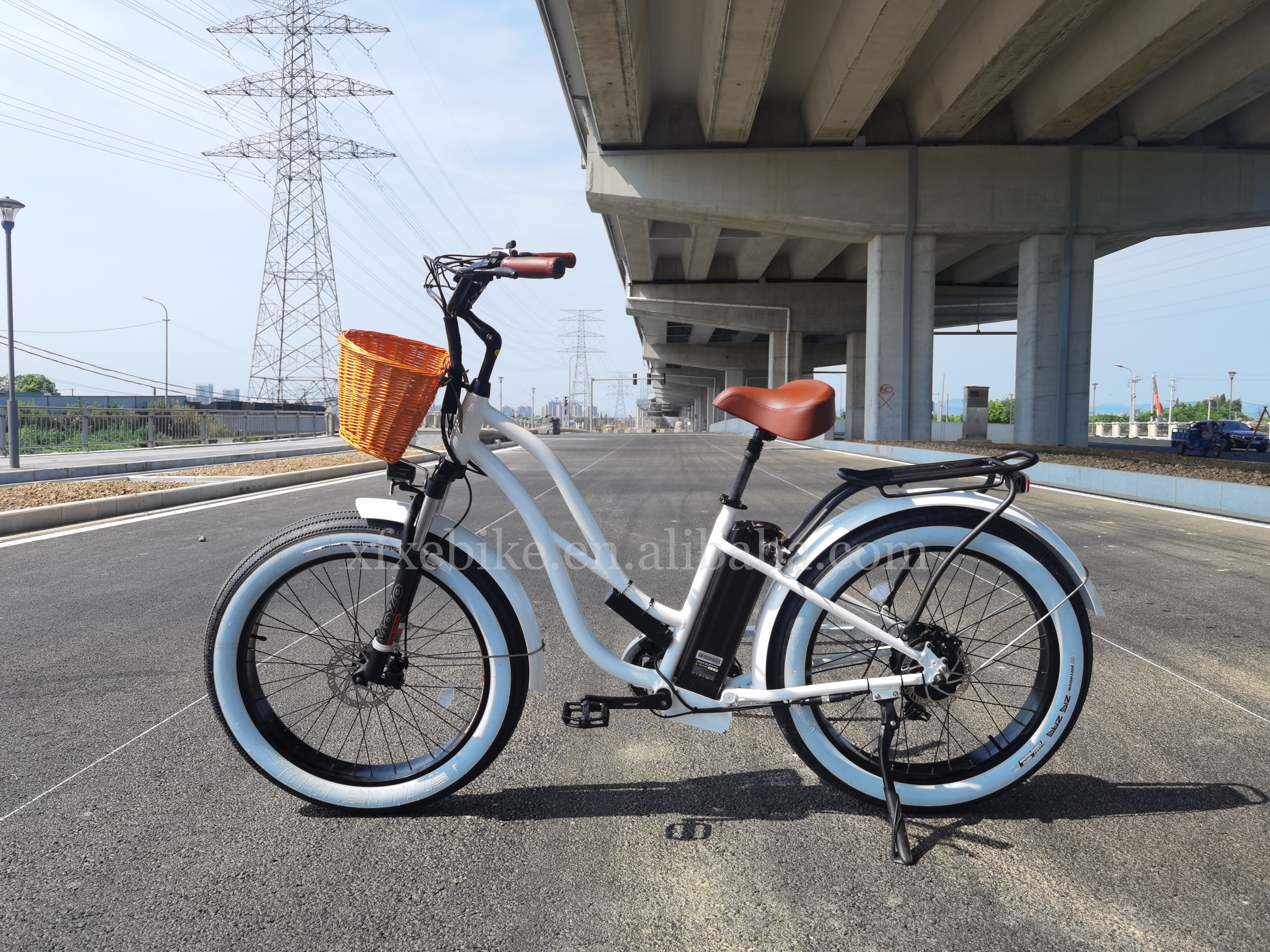 2022 City EBike 750W Rear Motor 26 inch * 4.0 Fat Tire Bicycle Step Through Beach Cruiser Electric Bike