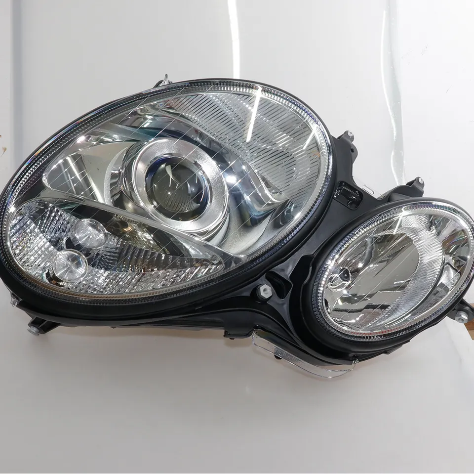 Automotive parts High-quality Old style Xenon headlight for BENZ W211 E CLASS 211 820 1361/211 820 1461