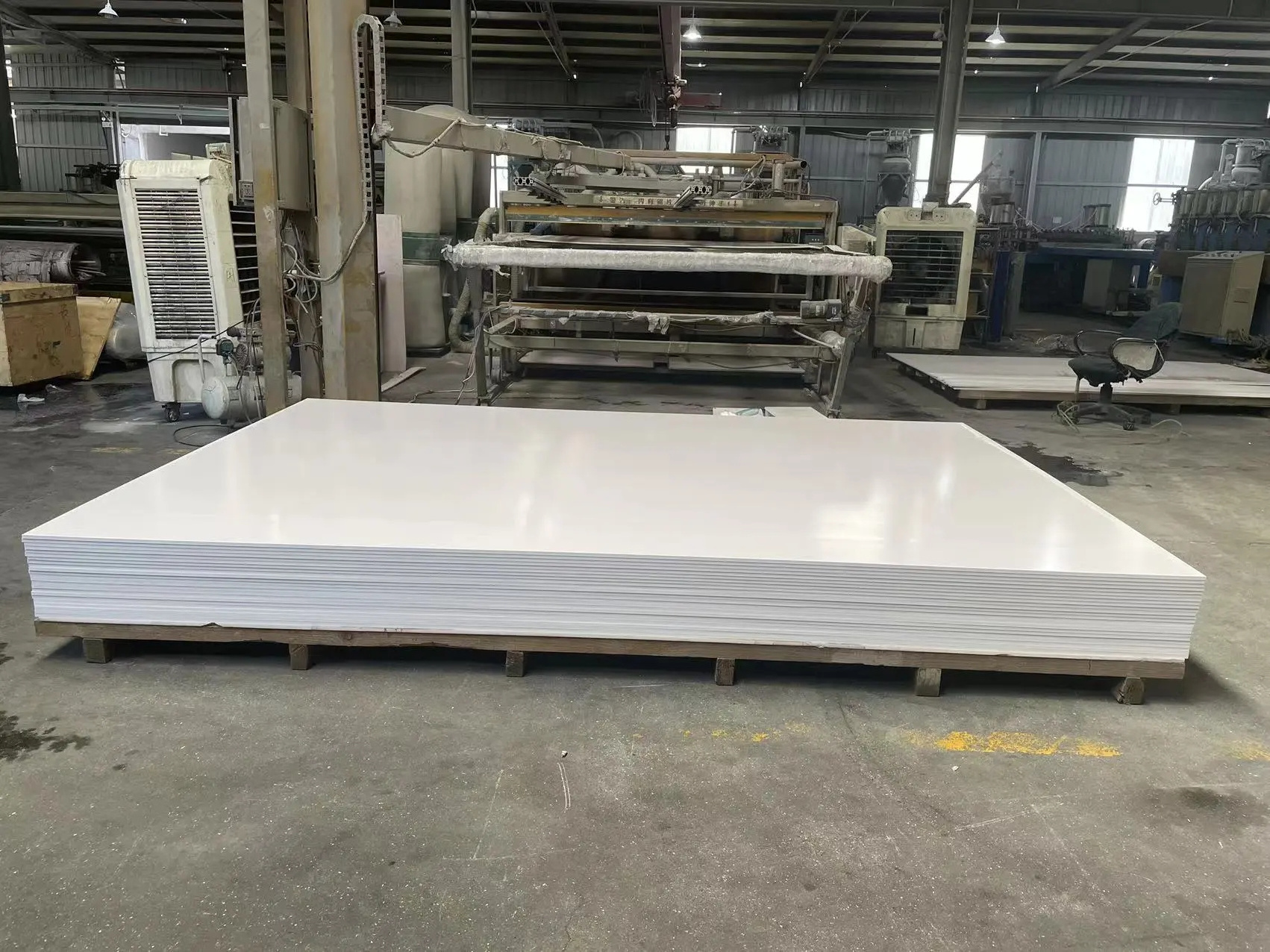 Manufacturer wholesale price high density white plastic foam board 1.22*2.44 PVC foam board PVC