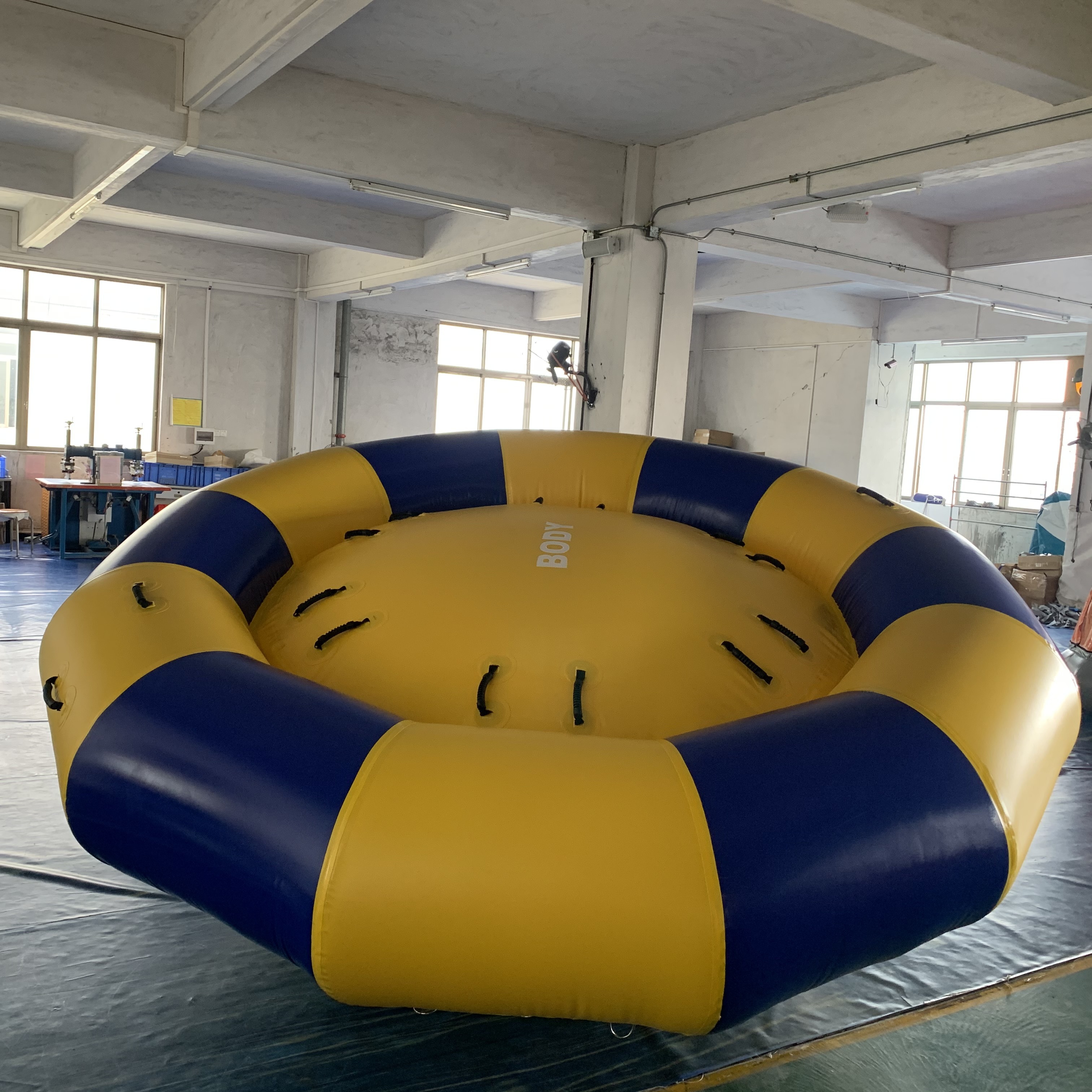 Spinning Towable Tube Inflatable Water Disco Flying Boat For Sale