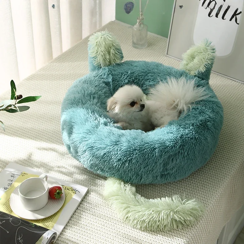 Wholesale Cute Comfortable Cat Bed Sofa Fluffy Plush Calming Puppy Bed Anti Anxiety Warm Pet Beds With Ear Tail