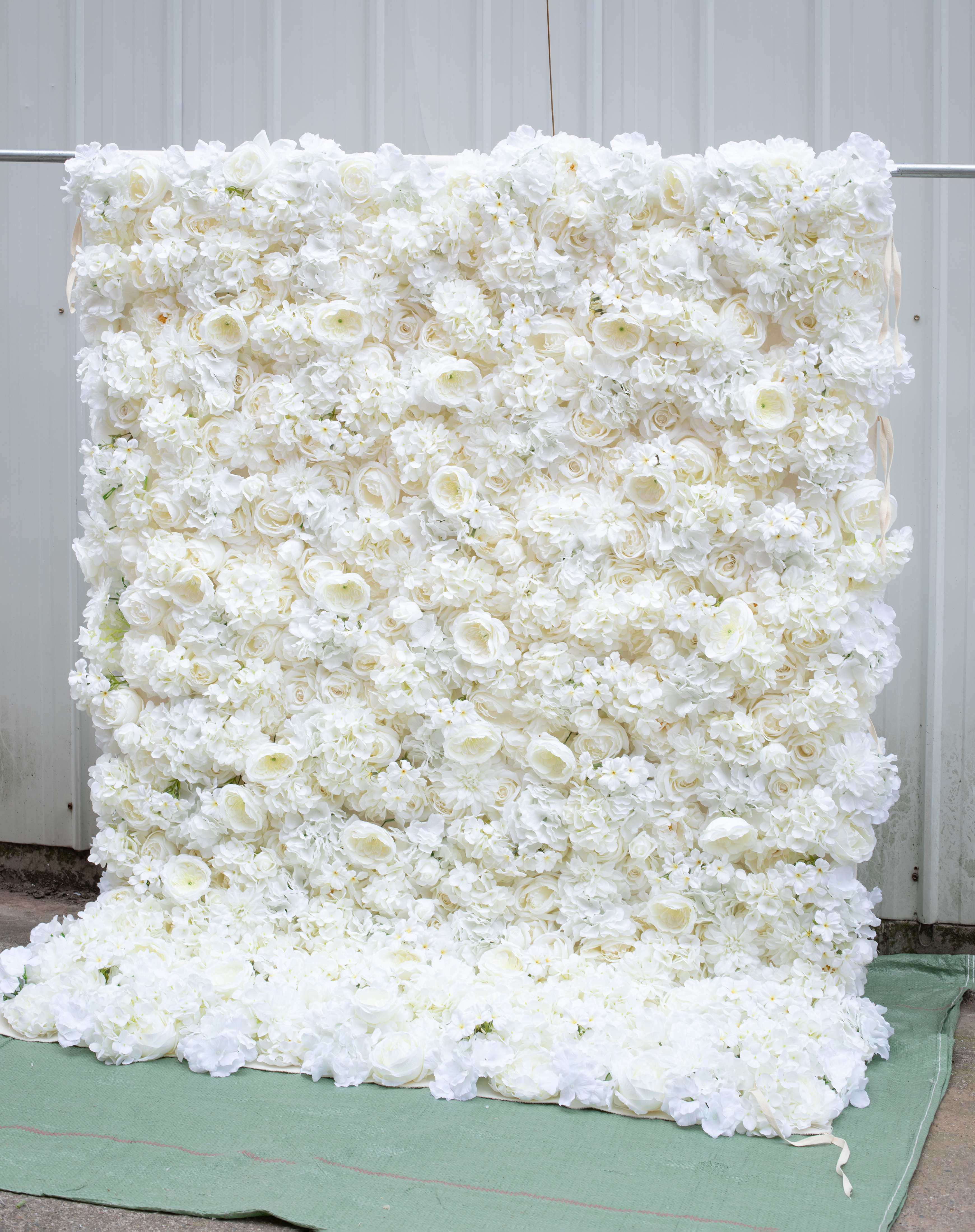 XHHY Custom 5D White Roll Up Fabric Cloth Base Silk Rose Flower wall Backdrop Panel  Artificial Flower Wall for Wedding