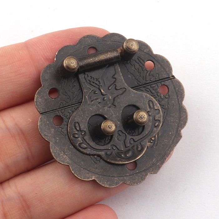 Antique bronze Round Embossing Decorative Jewelry Box Buckle Hasp Clasp Latch Lock For Wood Case Chest Box-40mm