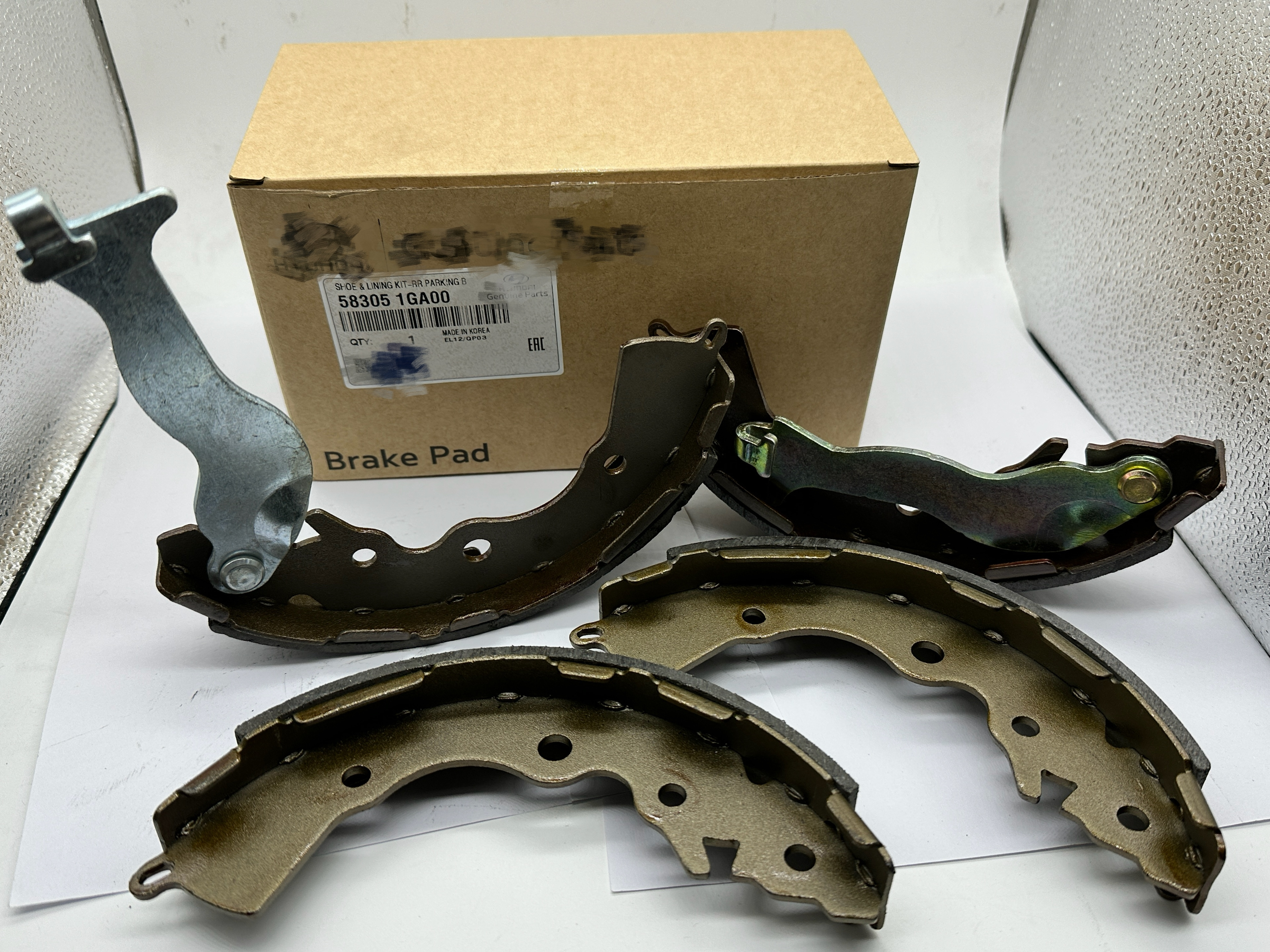 be appropriate for Hyundai Accent replacement auto parts OEM 58305-1GA00 583051GA00 brake shoe set 58305 3XA00 583053XA00