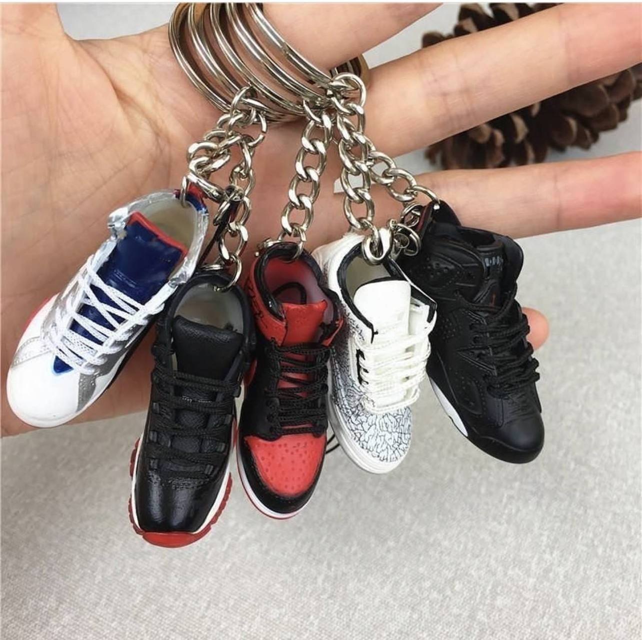 Xinxing Pvc Mini Shoe AJ1 3D Jordan1 4 Llaveros Basketball Sneaker Keychain With Box