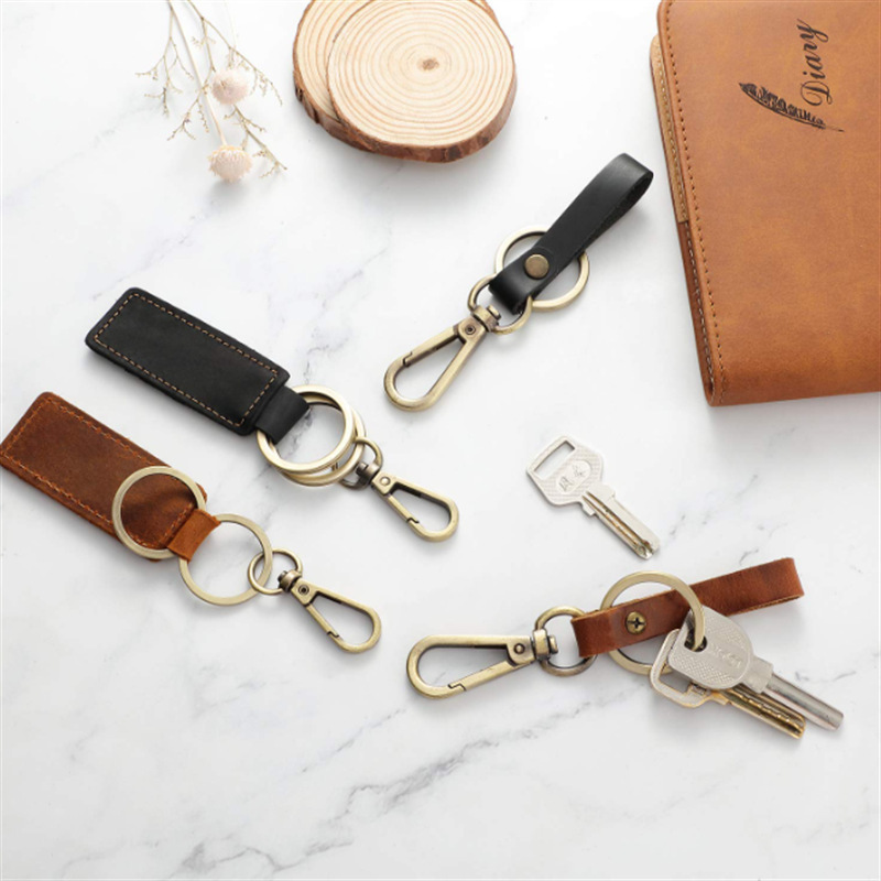 Lilangda Custom Logo Leather Valet Keychain Pendant Leather Key Chain with Belt Loop Clip for Keys Faux Leather Key Fob