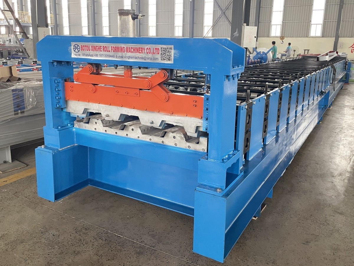 Automatic galvanized steel decking rolling forming machine manufacturer