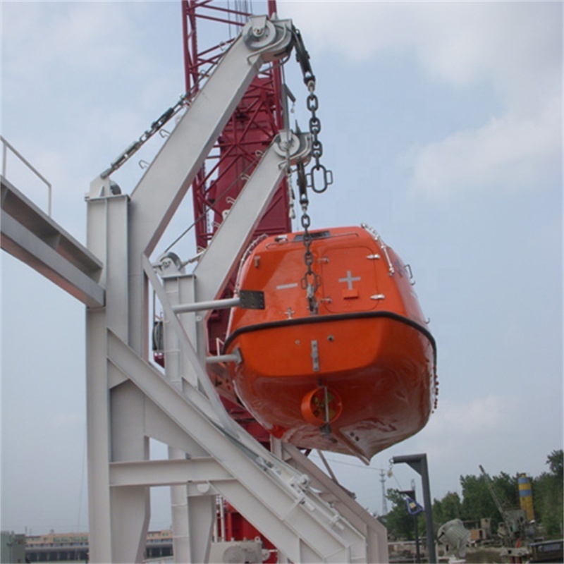 Marine Enclosed Lifeboat Davit Gravity Luffing Arm Davit for sale