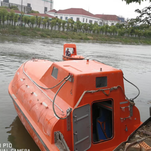 Marine Ship F.R.P  Lifeboat Platform Type  Lifeboat Diesel Engine with Davit