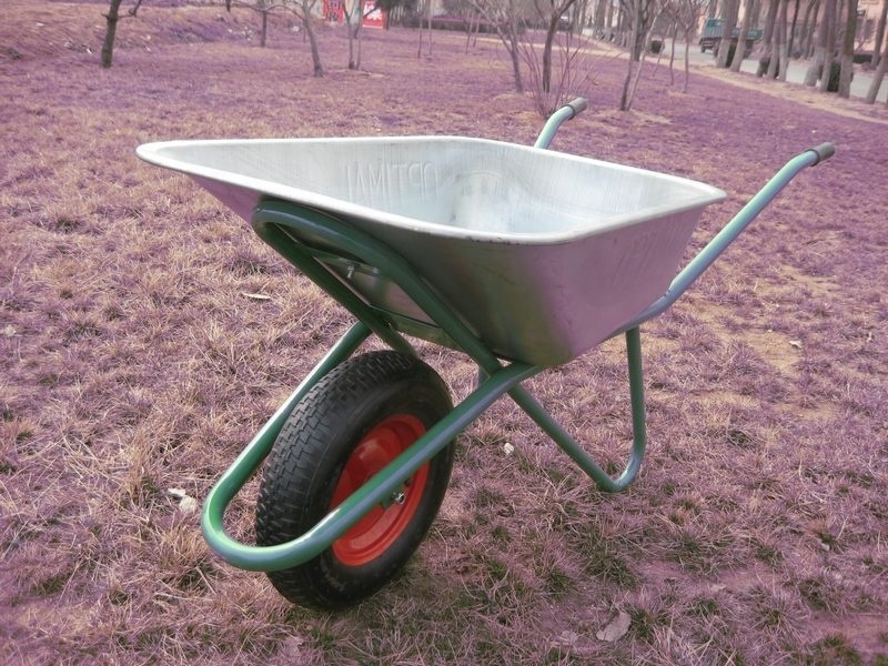 Heavy Duty Construction Wheelbarrow WB6418 For Russian Market