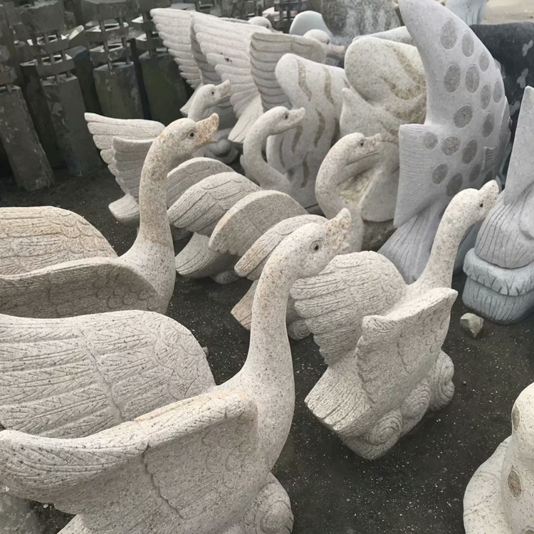 Hot Sell Garden Outdoor Decoration Ornaments Large Stone Animal Carving Swan Water Fountain Duck Figurine Goose Statue For Sale