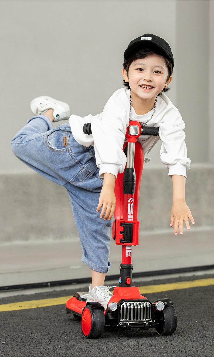 Foldable 3 Flash Wheeled Scooter with Widened Treads Adjustable Children's  Kick Scooter baby carriage