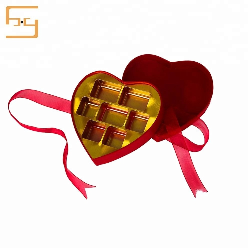 Wholesale Heart Shape Plastic Gift Chocolate Christmas Box Blister Packaging Box With Plastic Tray Small Chocolate Gift Box