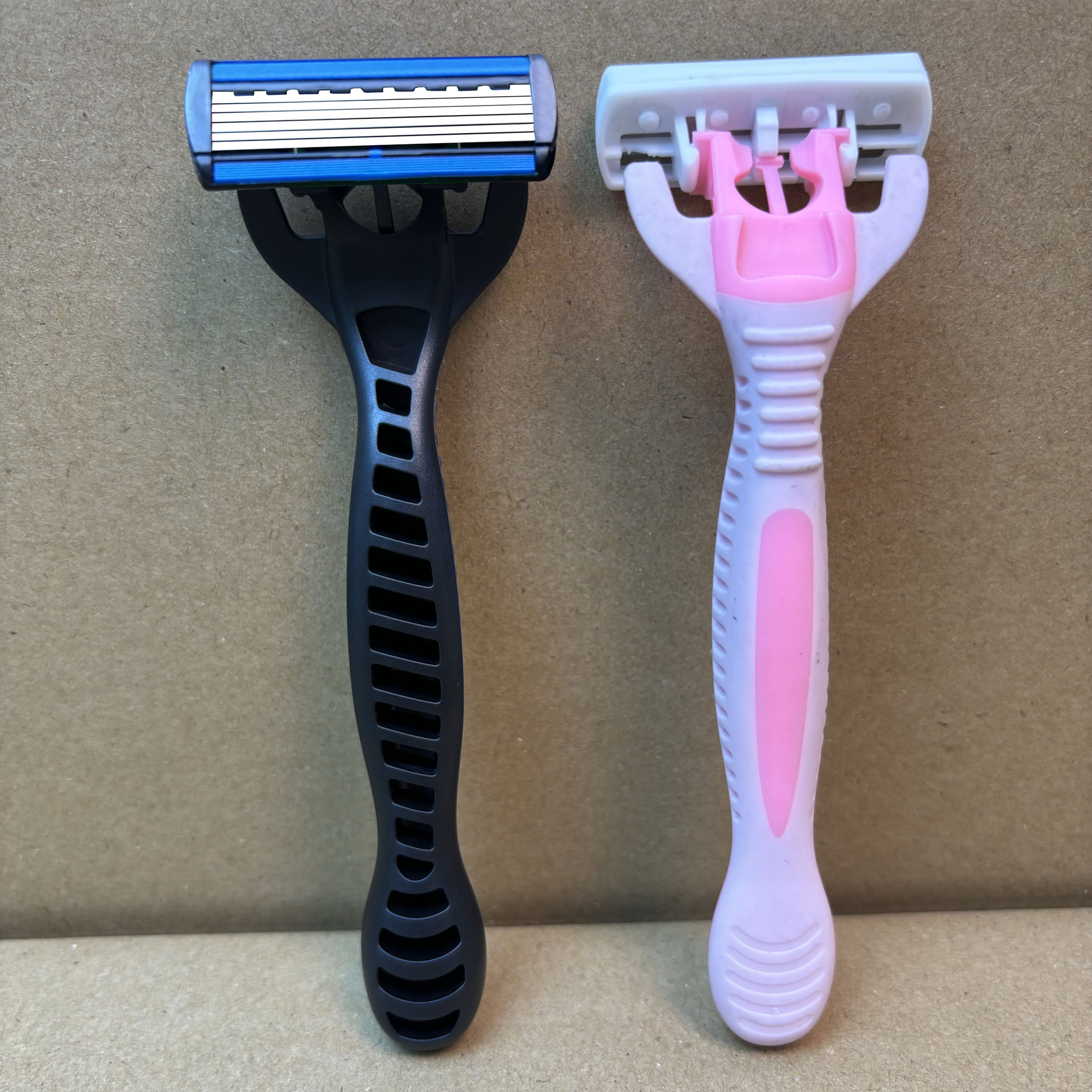 Good advanced design and excellent quality razor 3-6 blade disposable shaver razor