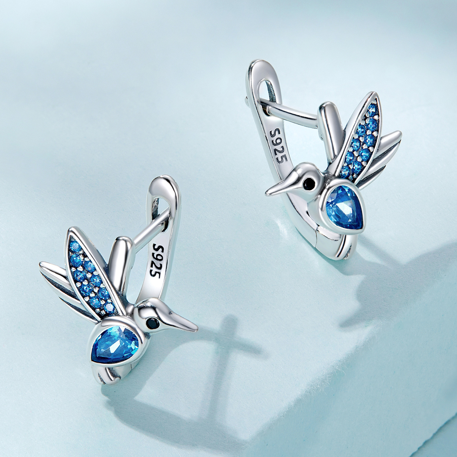 925 Sterling Silver Humming Bird Hoop Earrings For Women Blue Zircon Drop Ear Clip Earring Ladies luxury Wedding Jewelry SCE1503