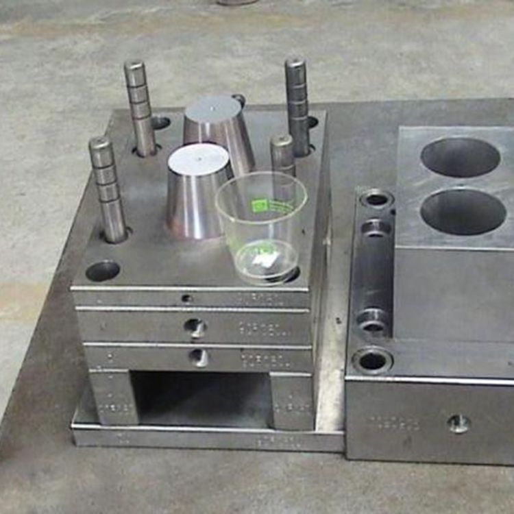 Mach Pvc Pipe Fitting Mold Plastic Injection Mold