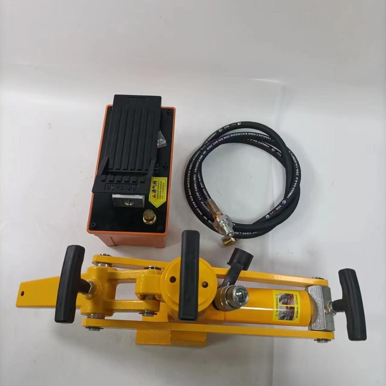 Best Quality Hydraulic Tire Combi Fine tractor truck hydraulic tire bead breaker With Pump