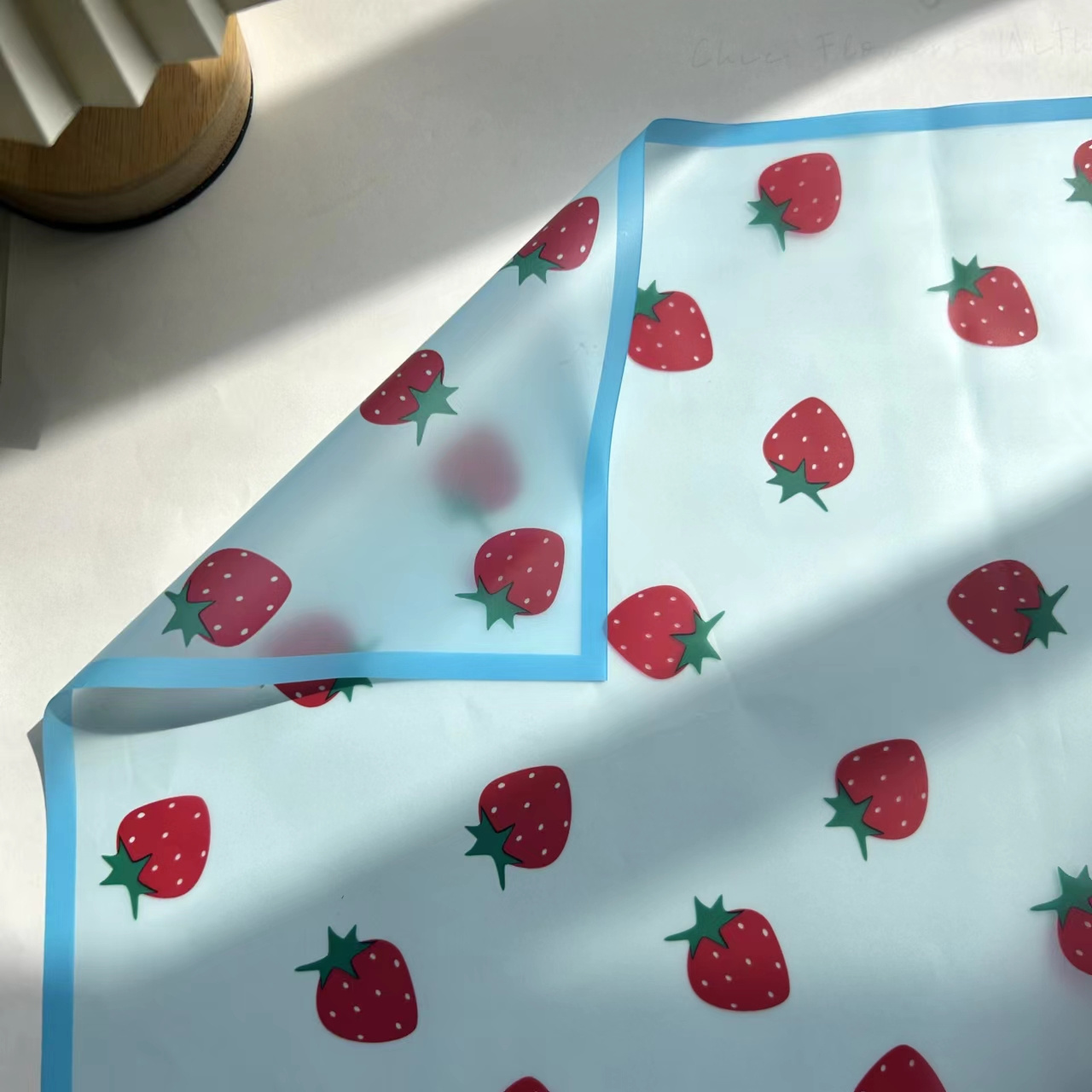 Transparent Grinding Edge spot hot new floral materials custom flower wrapping paper waterproof Strawberry paper for flower