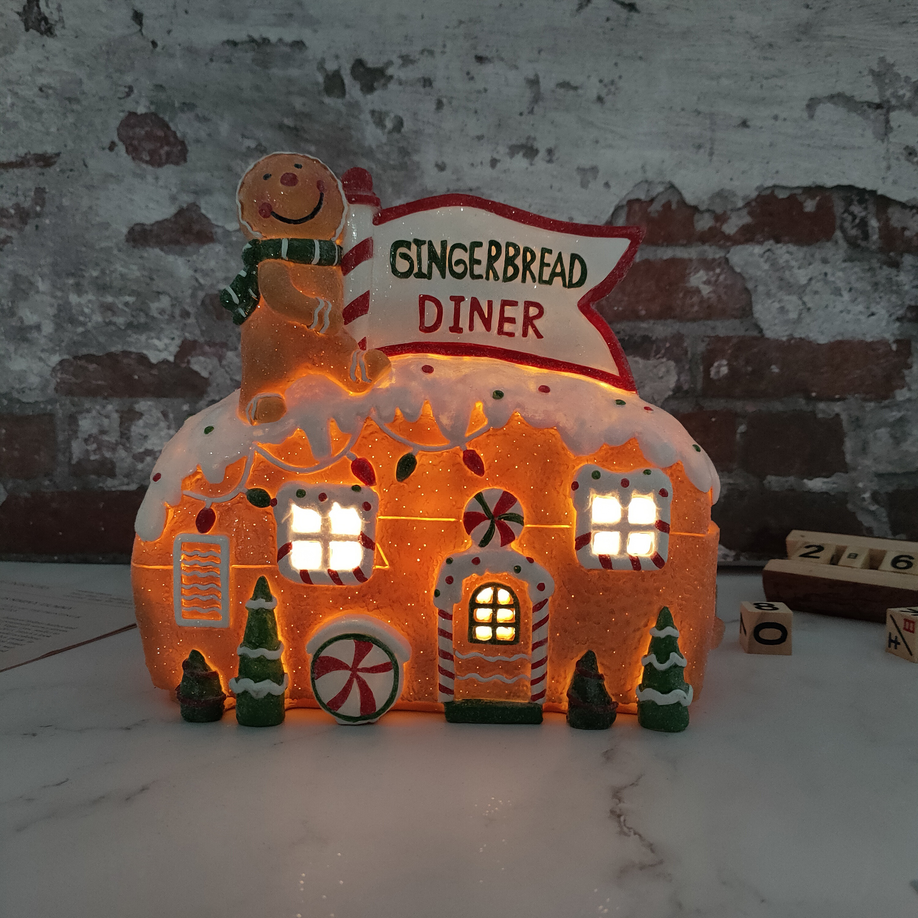 Glitter LED lights Christmas Car Gingerbread Diner House For Decoration