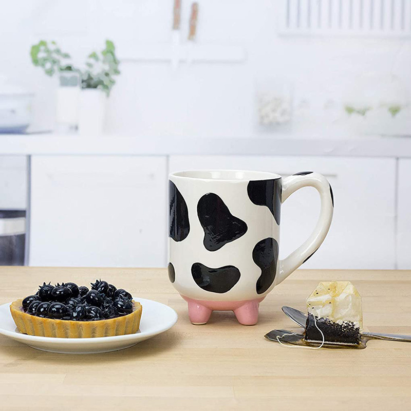 Funny Warehouse Udderly Cow Non-Skid Silicone Feet Ceramic Milk Mug