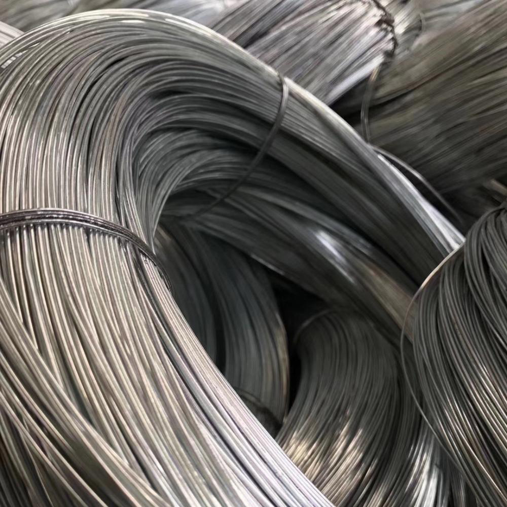 Chinese Factory Top Quality Bwg 20 21 22 Galvanized Iron Wire for Industrial Nails Hanging Calendar Coils