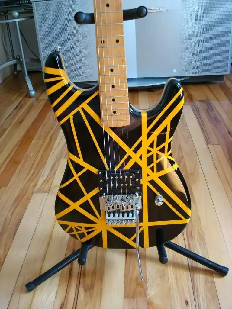 Rare Wolf Edward Van Halen 5150 Yellow Stripe Black Electric Guitar Floyd Rose Tremolo Bridge Maple Neck Fingerboard