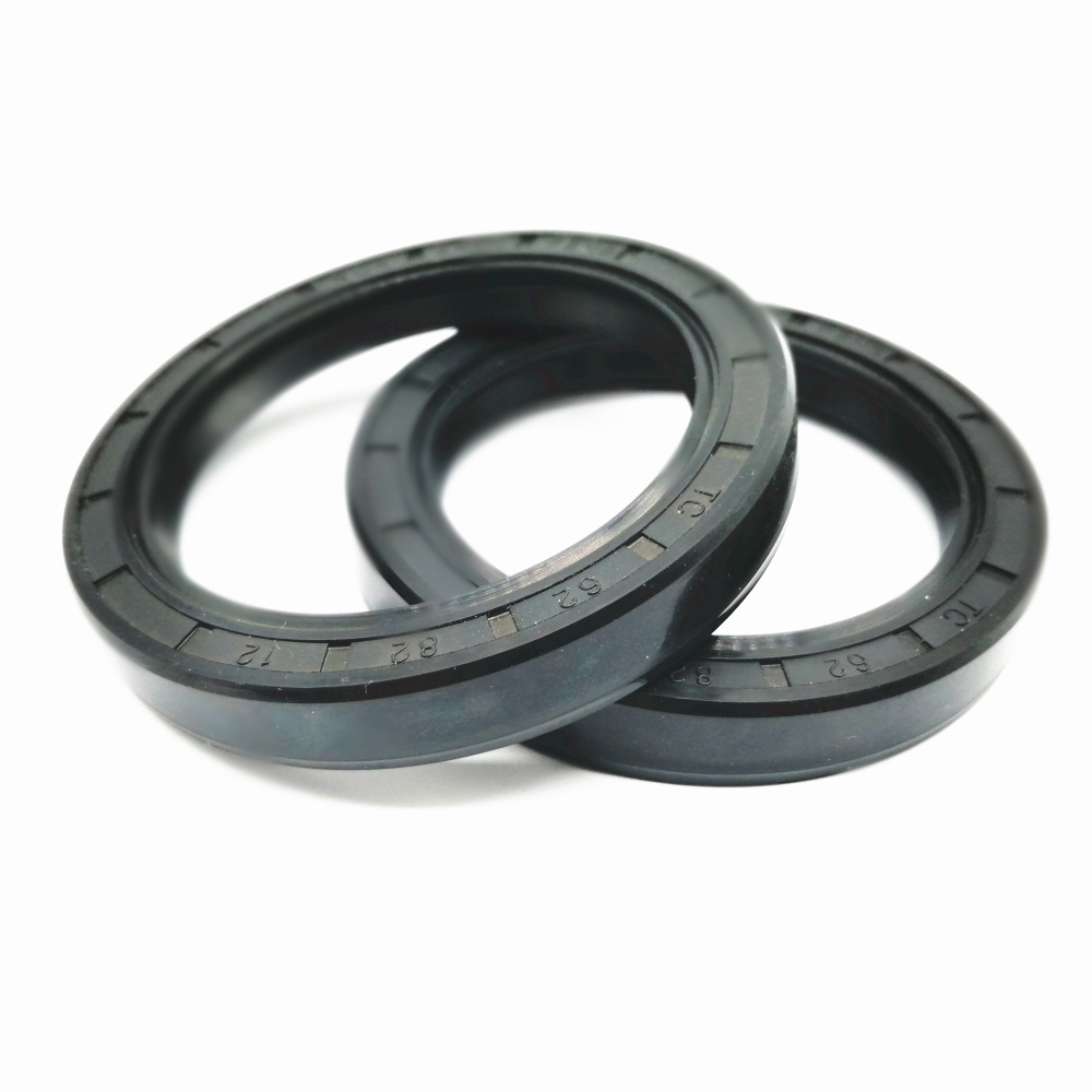 High Quality NBR FKM Rubber Mechanical Shaft Seal Truck Wheel Hub TC Oil Seal